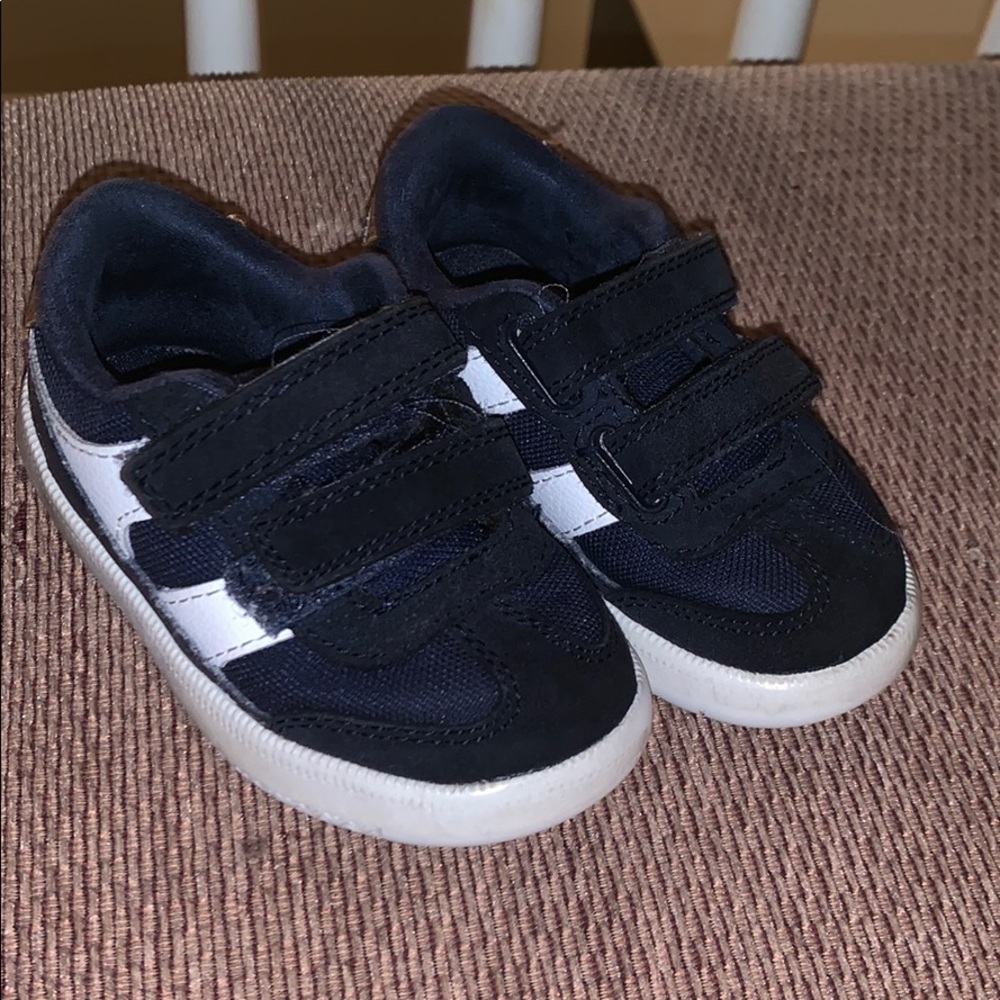 Cat & Jack sneakers